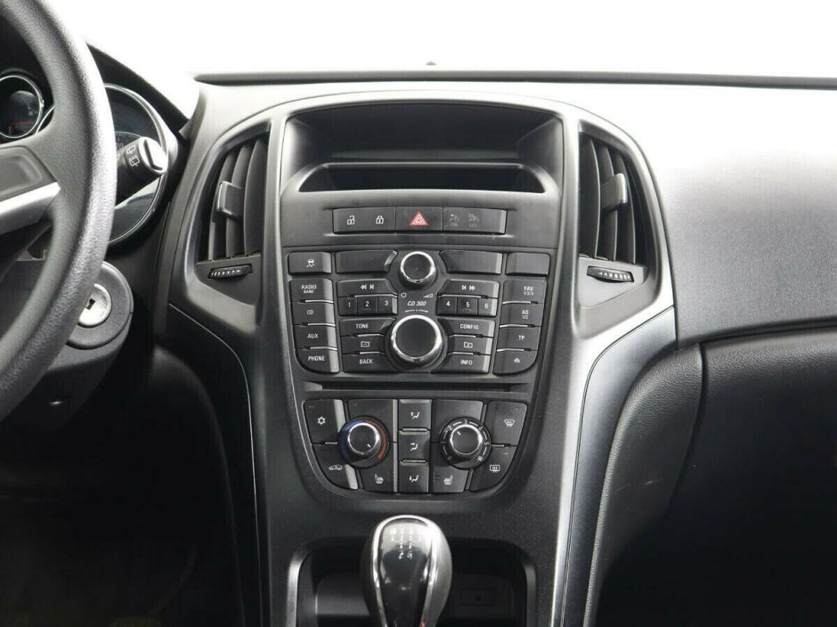 Opel Astra, 1.6 л, МТ, 2014 фото 7