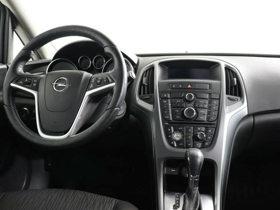 Opel Astra Cosmo, 1.4 л, АТ, 2014 фото 8