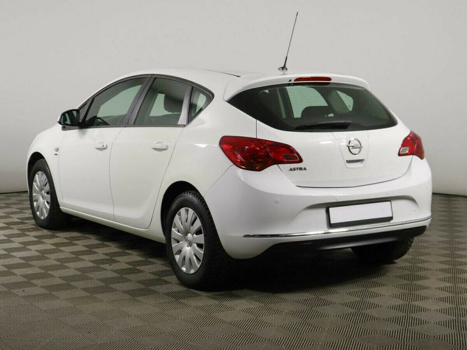 Opel Astra, 1.6 л, АТ, 2014 фото 6