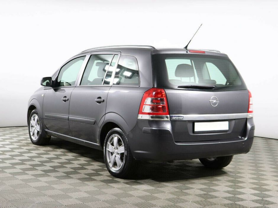 Opel Zafira, 1.8 л, Робот, 2012 фото 6
