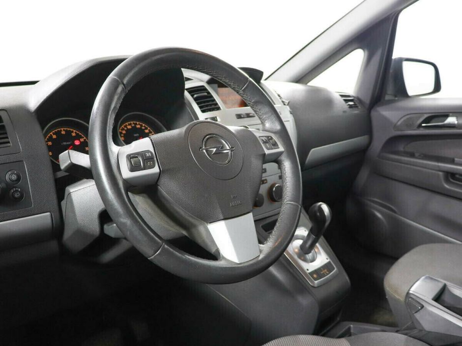 Opel Zafira, 1.8 л, Робот, 2010 фото 2