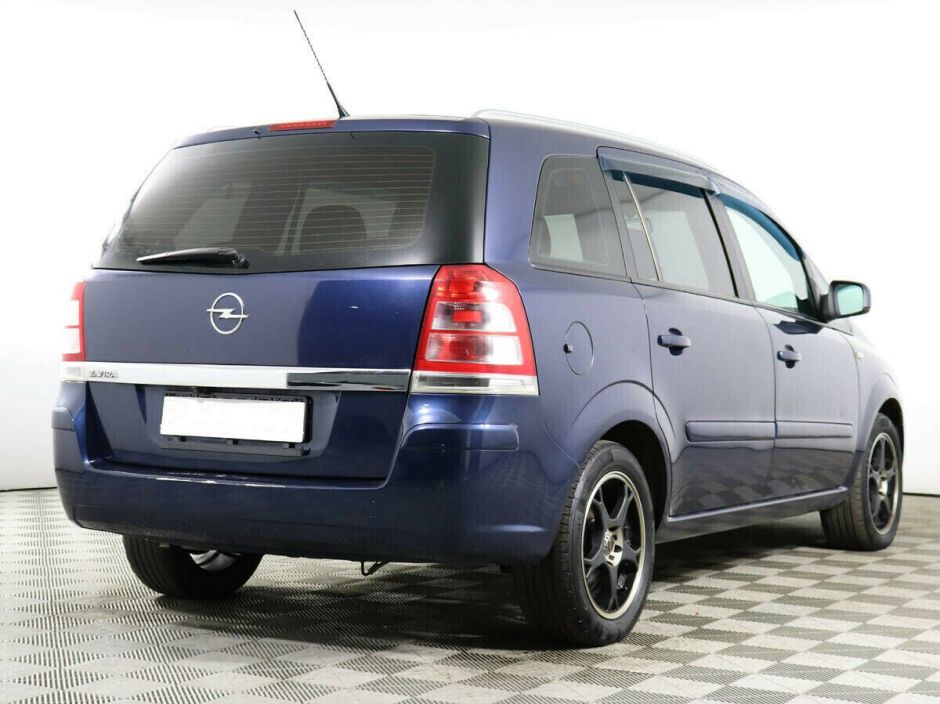 Opel Zafira, 1.8 л, Робот, 2013 фото 5