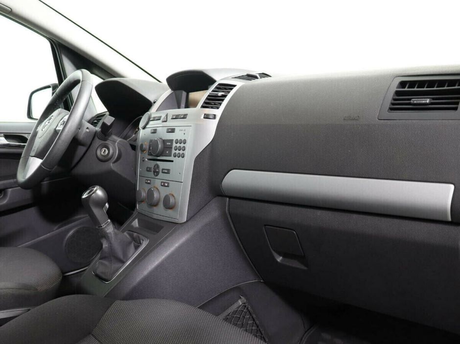 Opel Zafira, 1.8 л, МТ, 2013 фото 1
