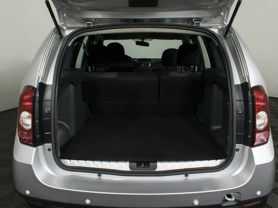 Renault Duster, 1.6 л, МТ, 2012 фото 1