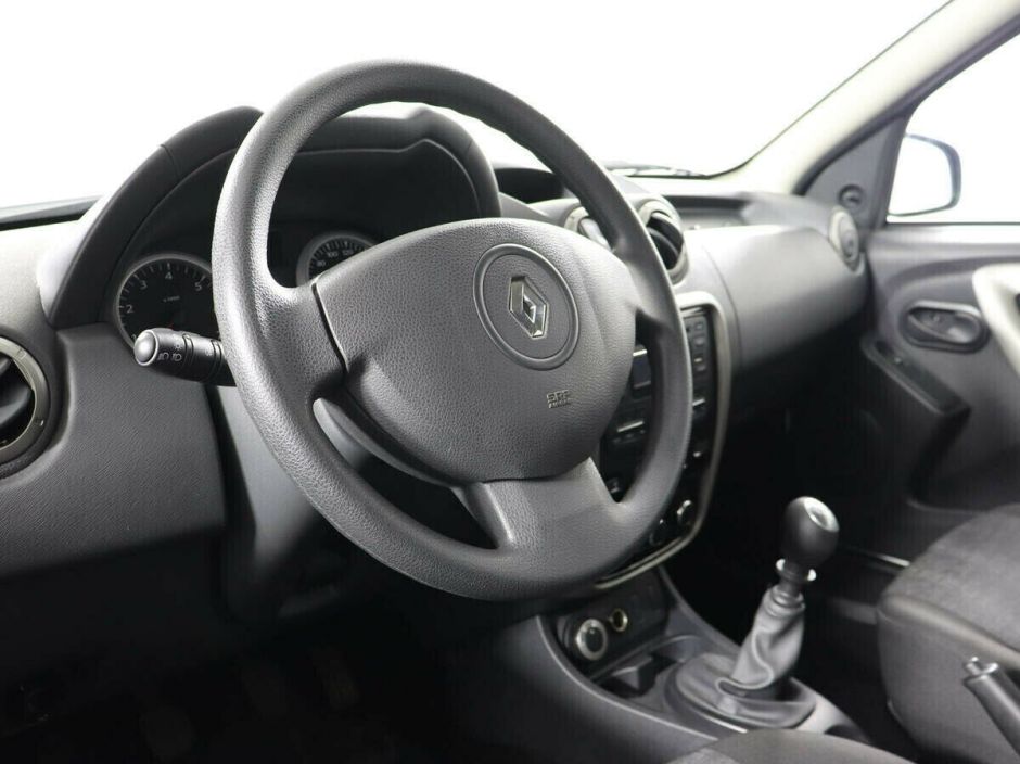 Renault Duster, 1.6 л, МТ, 2015 фото 2