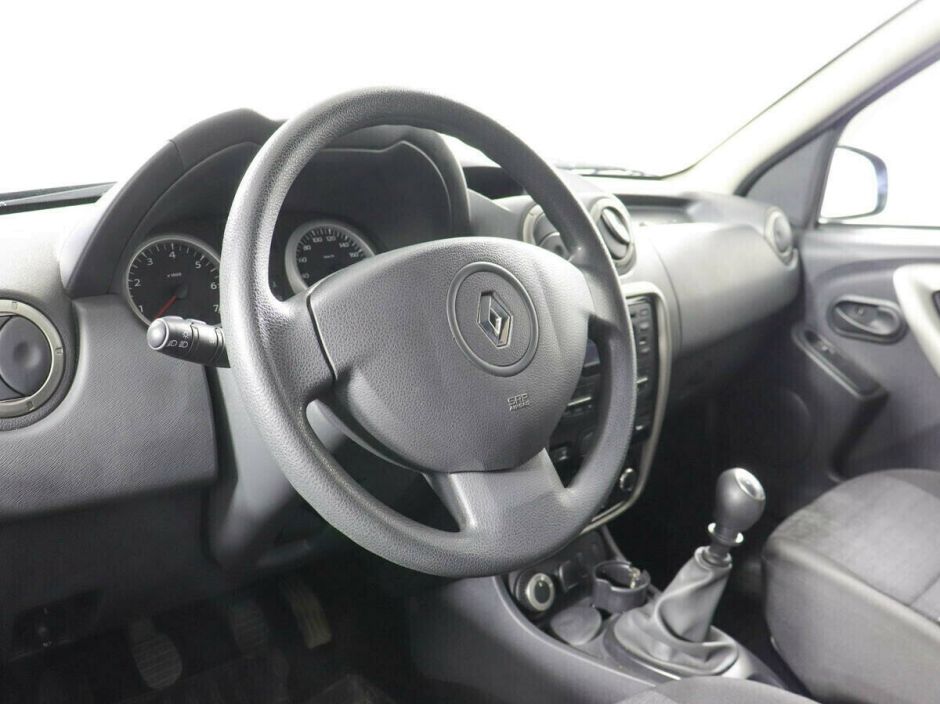 Renault Duster, 1.6 л, МТ, 2014 фото 2