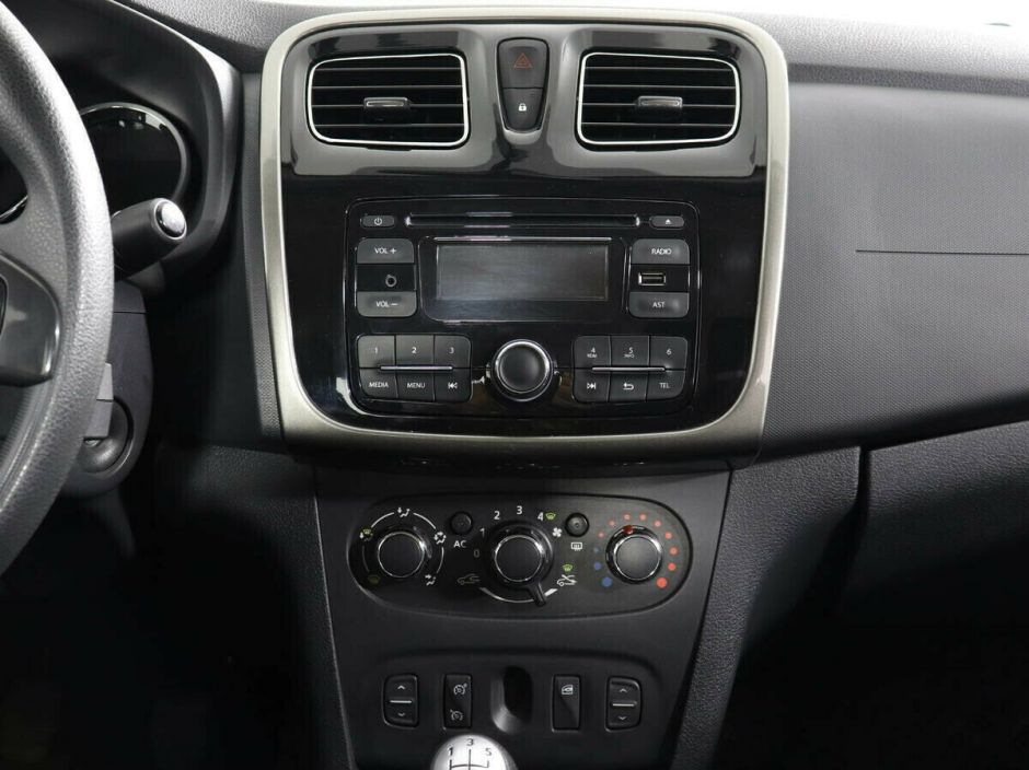 Renault Logan, 1.6 л, МТ, 2014 фото 7