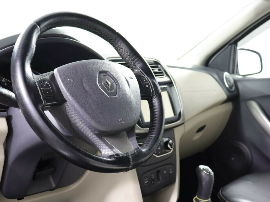 Renault Logan, 1.6 л, МТ, 2015 фото 2