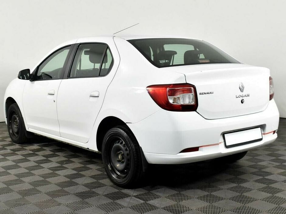 Renault Logan, 1.6 л, МТ, 2016 фото 5