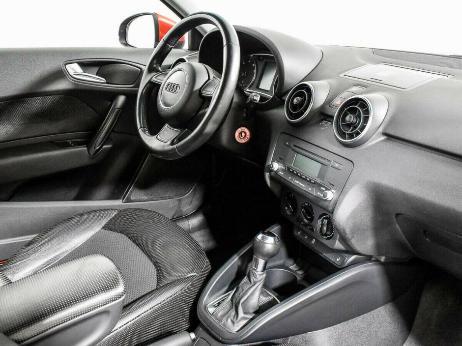 Audi A1, 1.4 л, Робот, 2011 фото 2