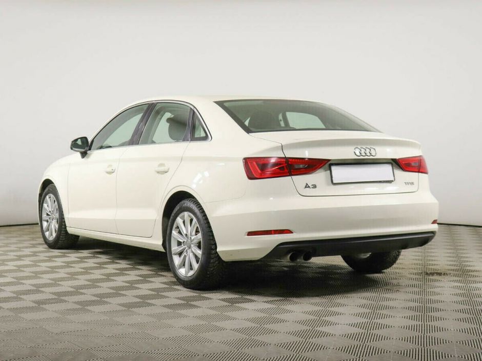 Audi A3, 1.4 л, Робот, 2013 фото 6