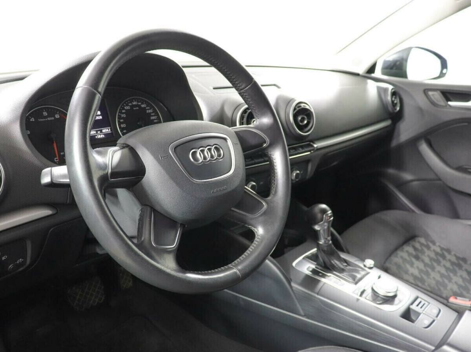 Audi A3, 1.4 л, Робот, 2013 фото 2