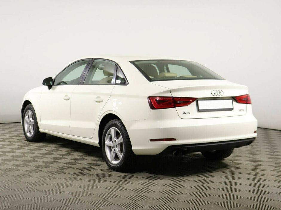 Audi A3, 1.4 л, Робот, 2013 фото 6