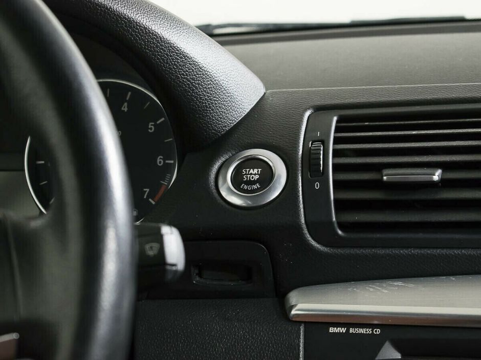 BMW 1 серии, 2.0 л, АТ, 2009 фото 8