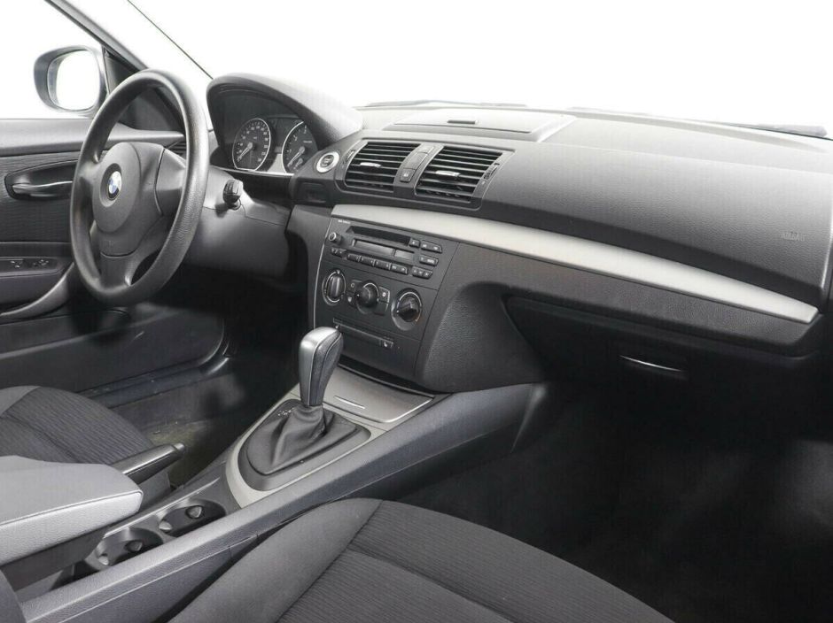 BMW 1 серии, 1.6 л, АТ, 2010 фото 8
