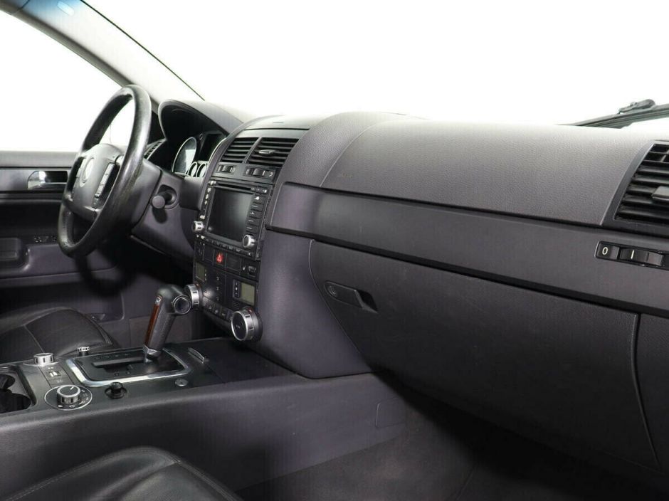 Volkswagen Touareg, 3.2 л, АТ, 2006 фото 7