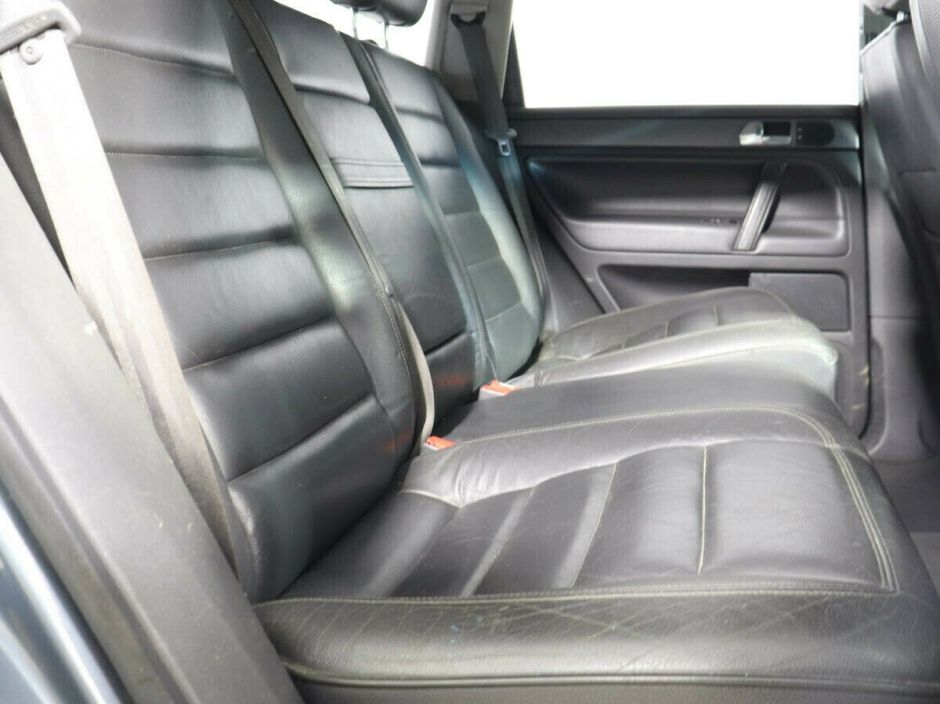 Volkswagen Touareg, 3.2 л, АТ, 2006 фото 2