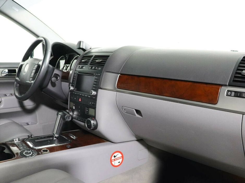Volkswagen Touareg, 3.0 л, АТ, 2006 фото 7