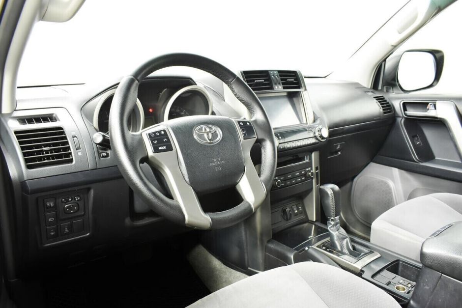 Toyota Land Cruiser Prado, 3.0 л, АТ, 2012 фото 7