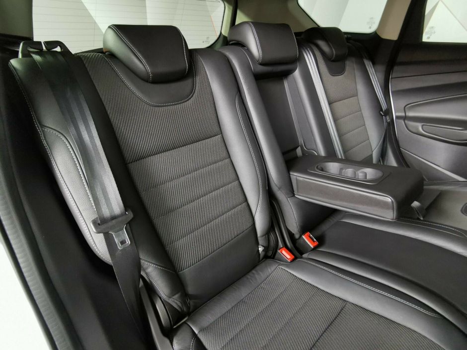 Ford Kuga, 2.0 л, Робот, 2015 фото 2