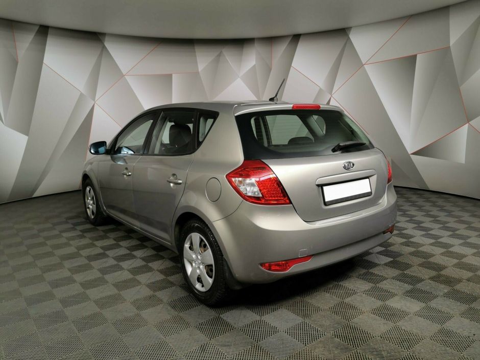 Kia Ceed, 1.6 л, АТ, 2010 фото 5