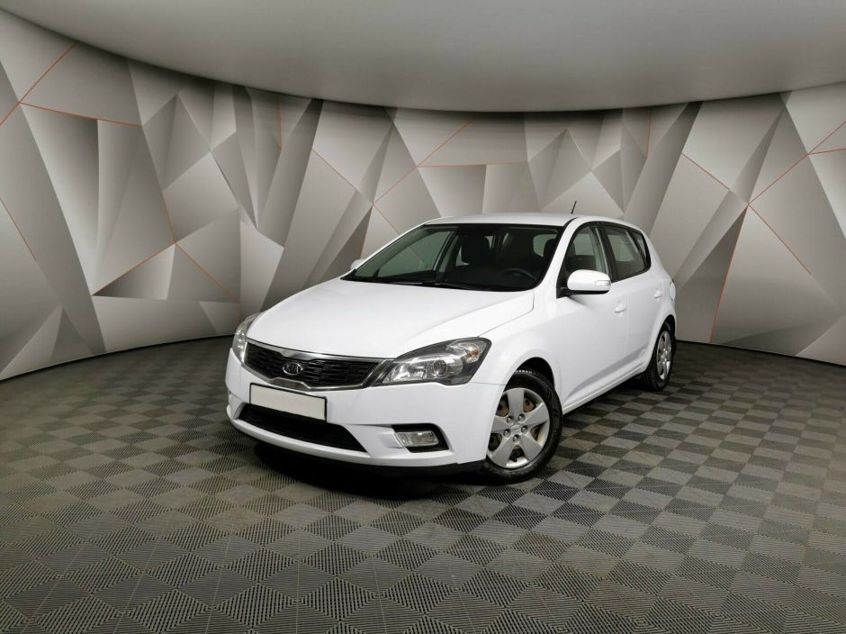 Kia Ceed, 1.6 л, МТ, 2010 фото 3
