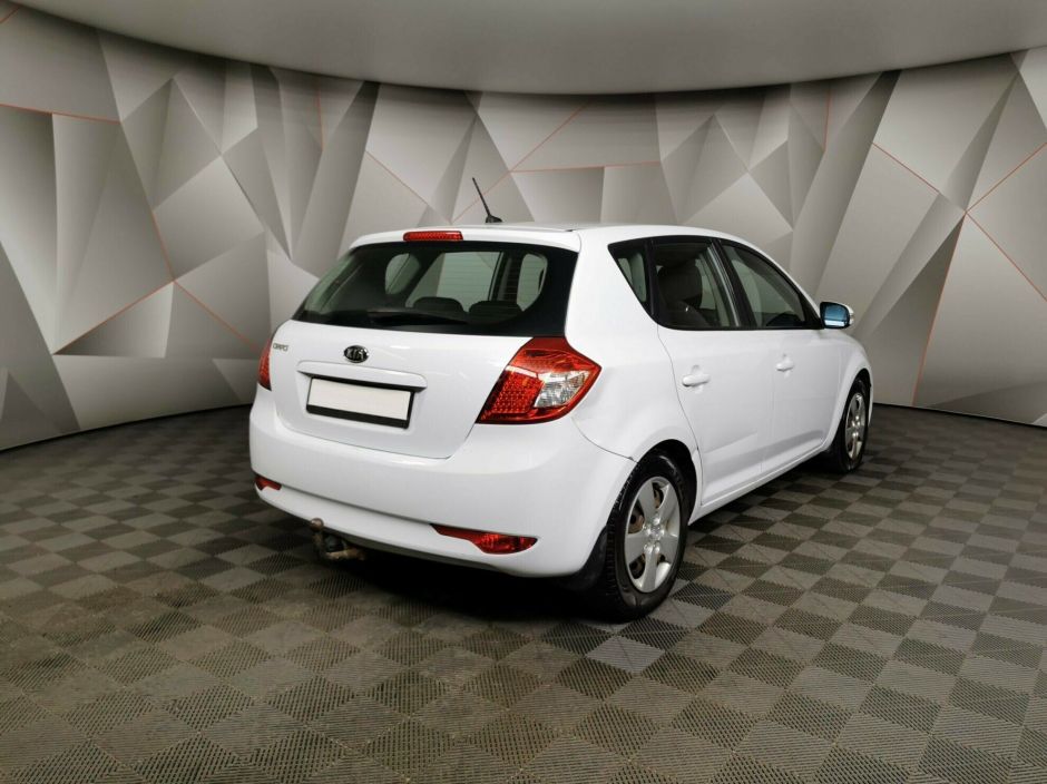 Kia Ceed, 1.6 л, МТ, 2010 фото 4
