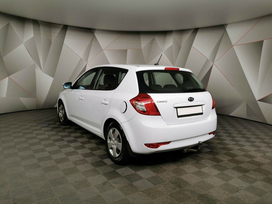 Kia Ceed, 1.6 л, МТ, 2010 фото 6