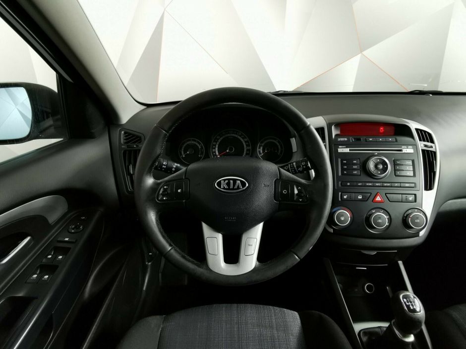 Kia Ceed, 1.6 л, МТ, 2010 фото 8
