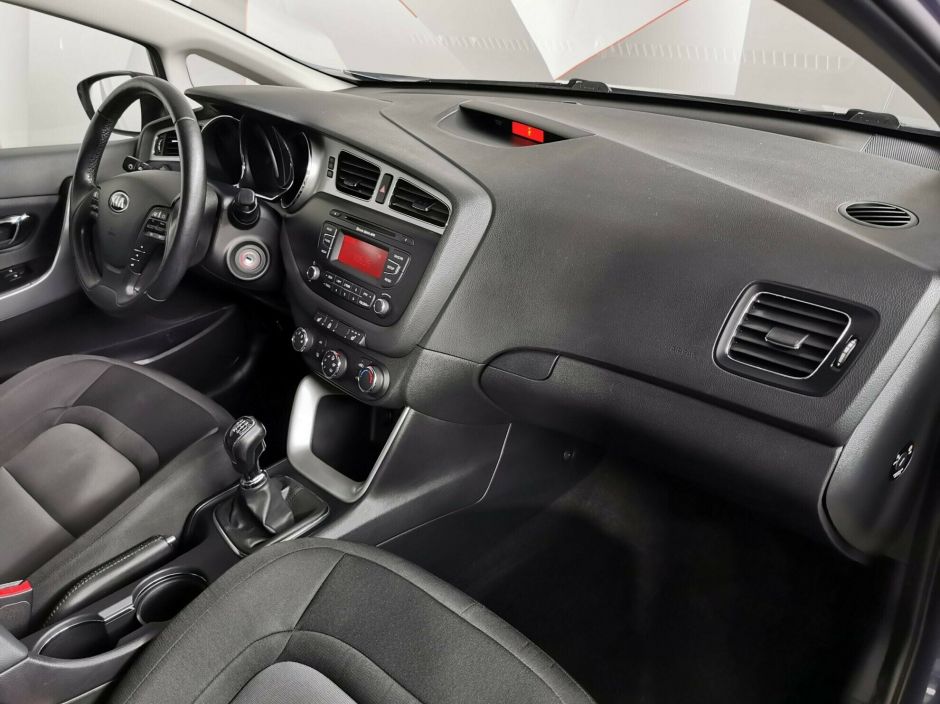 Kia Ceed, 1.6 л, МТ, 2013 фото 8