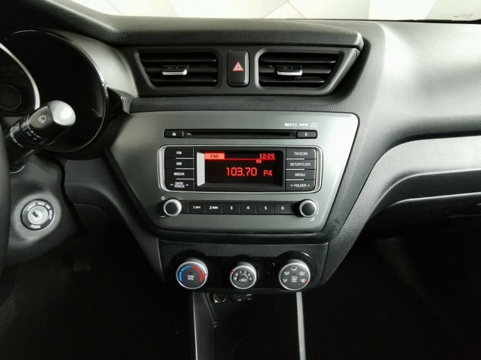 Kia Rio, 1.4 л, МТ, 2016 фото 2
