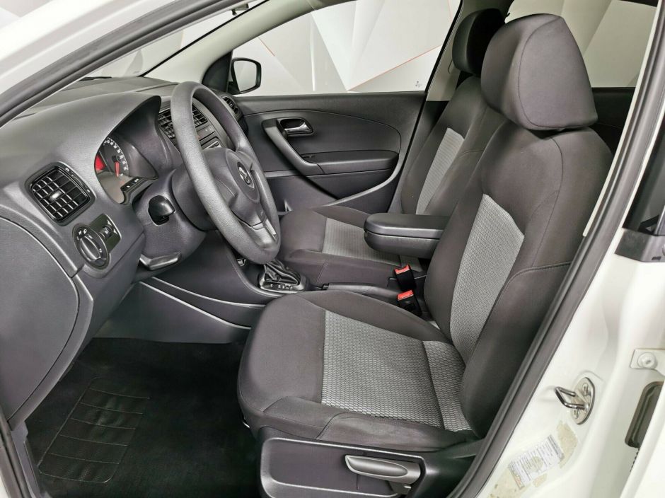 Volkswagen Polo, 1.6 л, АТ, 2014 фото 8
