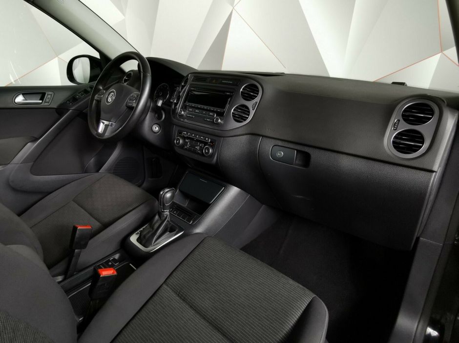 Volkswagen Tiguan, 2.0 л, АТ, 2012 фото 9