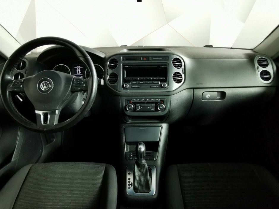Volkswagen Tiguan, 2.0 л, АТ, 2013 фото 8