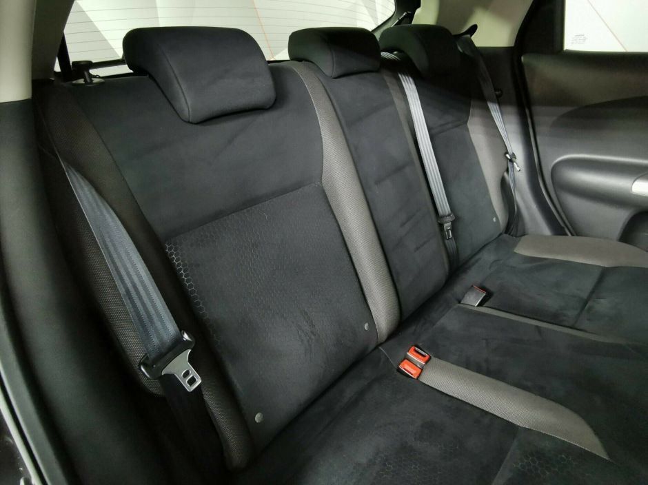 Nissan Juke, 1.6 л, Вариатор, 2011 фото 2