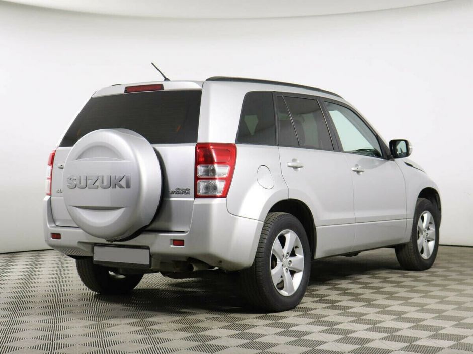 Suzuki Grand Vitara, 2.4 л, АТ, 2011 фото 5