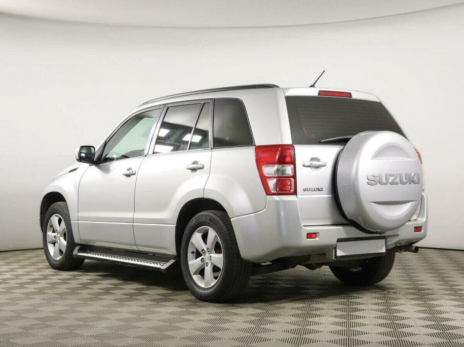 Suzuki Grand Vitara, 2.4 л, АТ, 2011 фото 6
