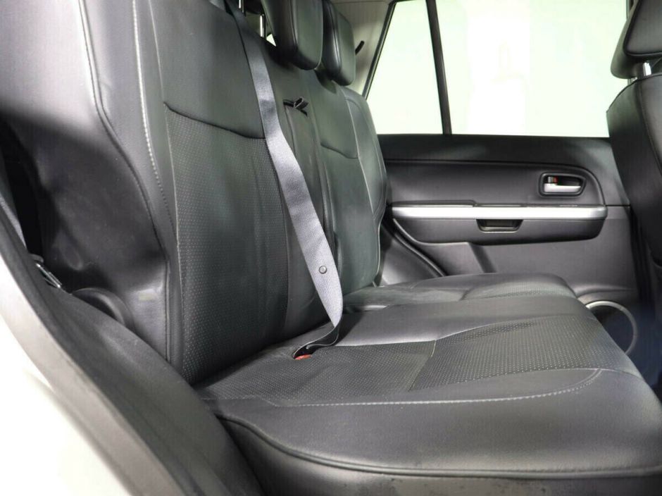 Suzuki Grand Vitara, 2.4 л, АТ, 2011 фото 10
