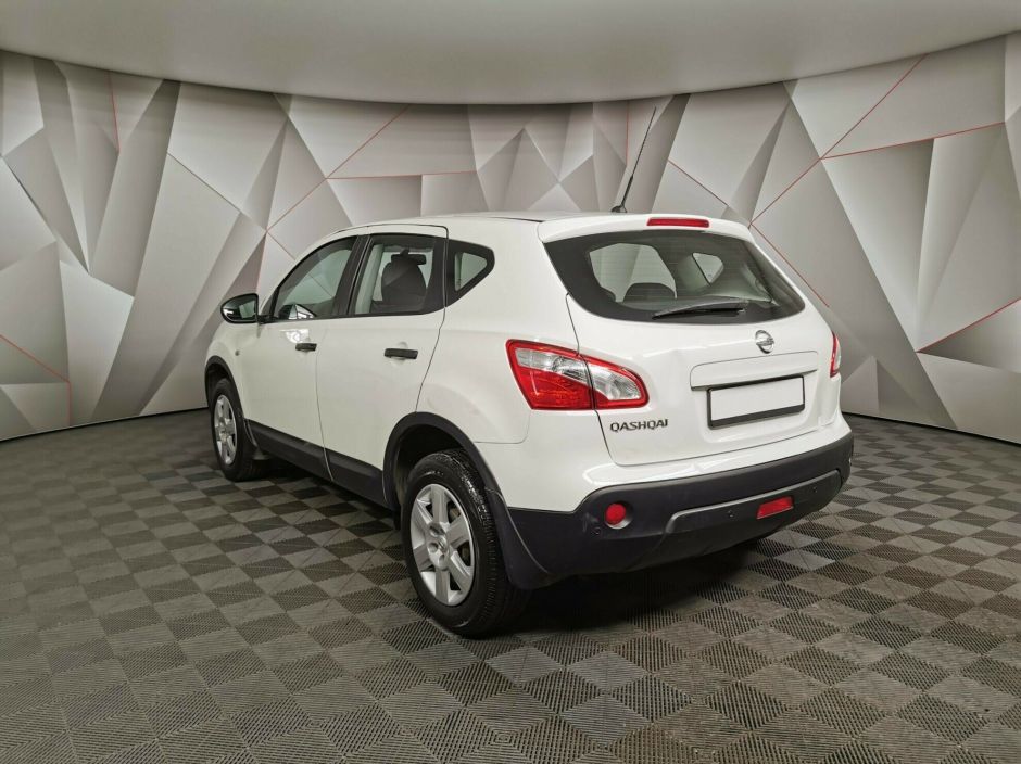 Nissan Qashqai, 1.6 л, Вариатор, 2013 фото 6