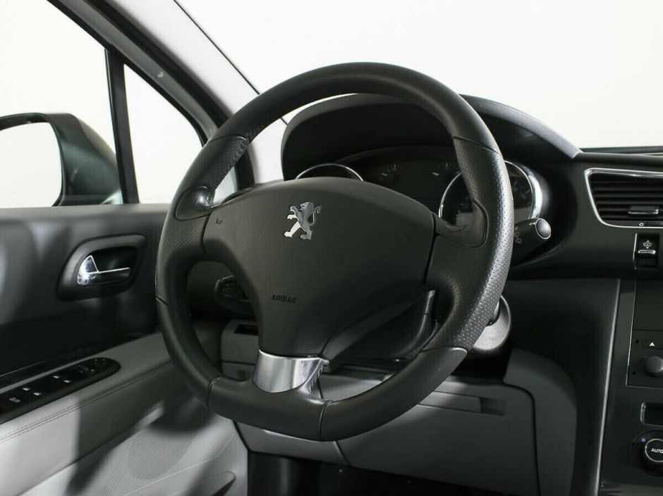Peugeot 3008, 1.6 л, АТ, 2010 фото 16