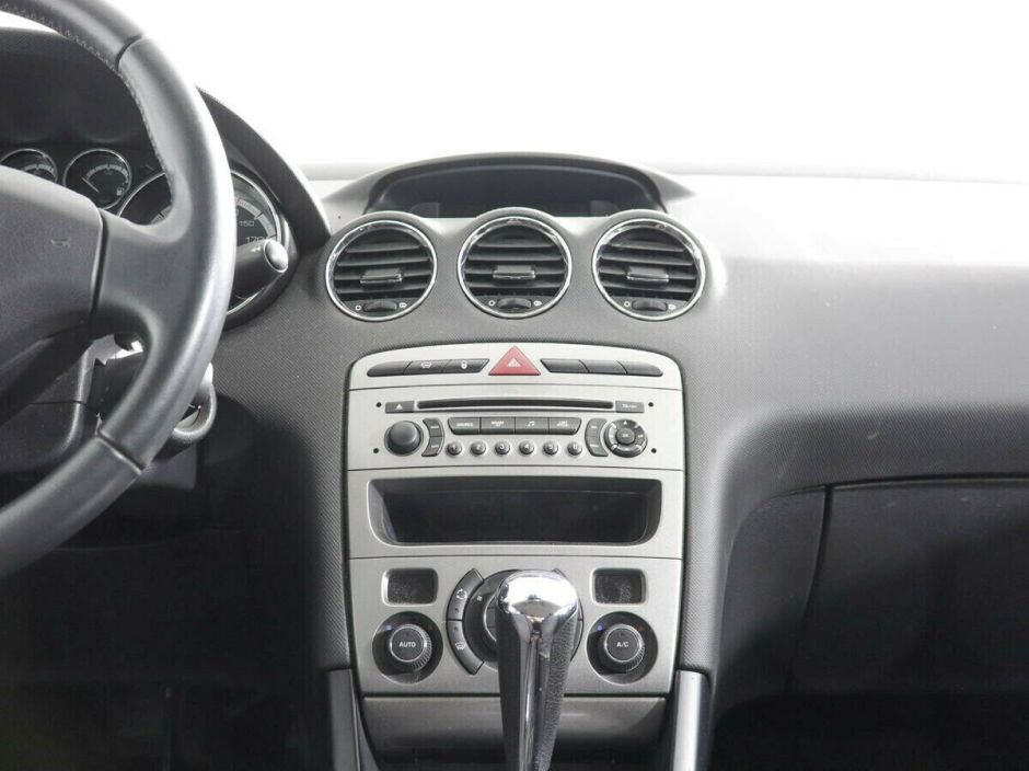 Peugeot 408, 1.6 л, АТ, 2013 фото 2