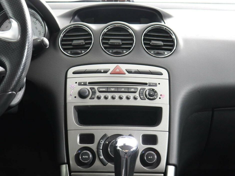 Peugeot 308, 1.6 л, АТ, 2011 фото 8
