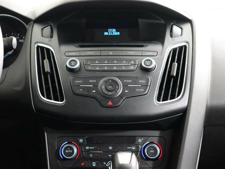 Ford Focus, 1.6 л, Робот, 2015 фото 2