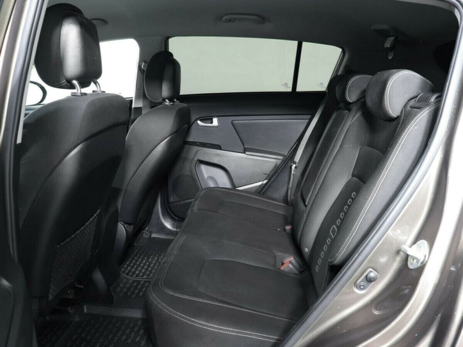 Kia Sportage, 2.0 л, МТ, 2011 фото 9