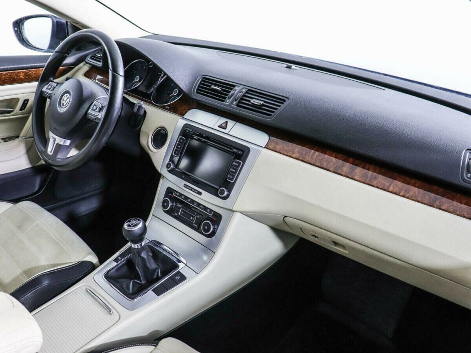 Volkswagen Passat CC, 1.8 л, МТ, 2011 фото 8