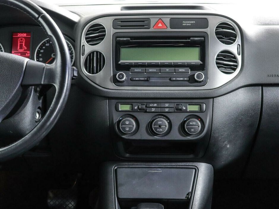 Volkswagen Tiguan, 2.0 л, АТ, 2009 фото 9