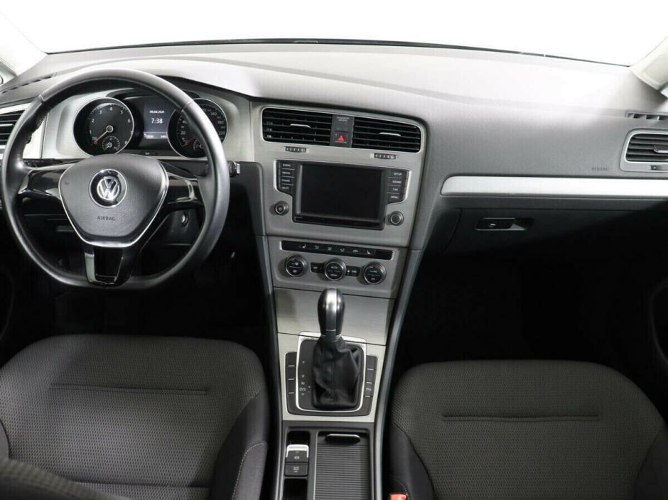 Volkswagen Golf, 1.6 л, АТ, 2017 фото 8