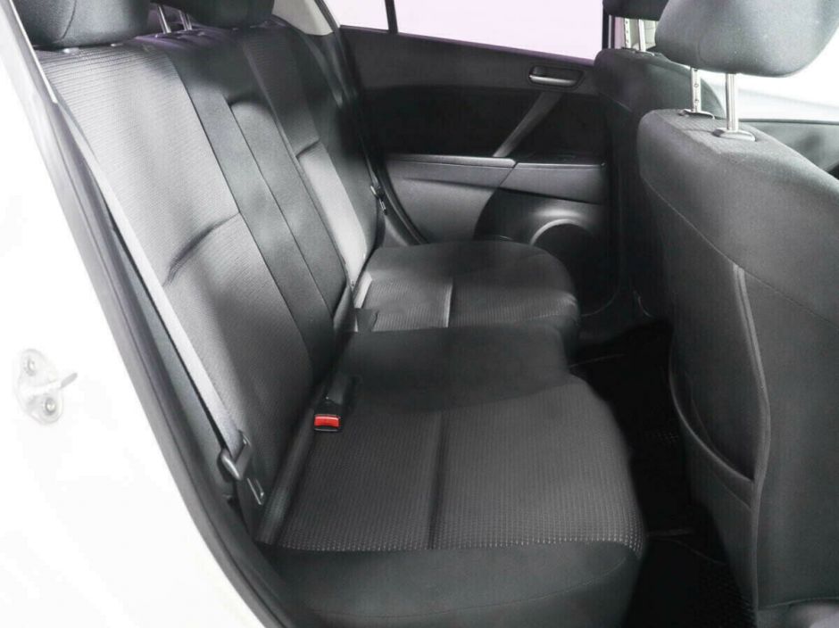 Mazda 3, 1.6 л, АТ, 2011 фото 1