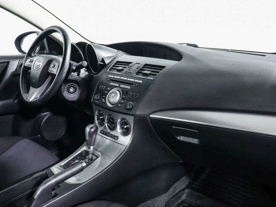 Mazda 3, 1.6 л, АТ, 2011 фото 2