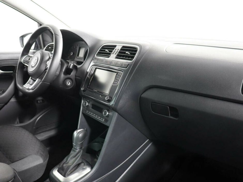 Volkswagen Polo, 1.6 л, АТ, 2016 фото 7